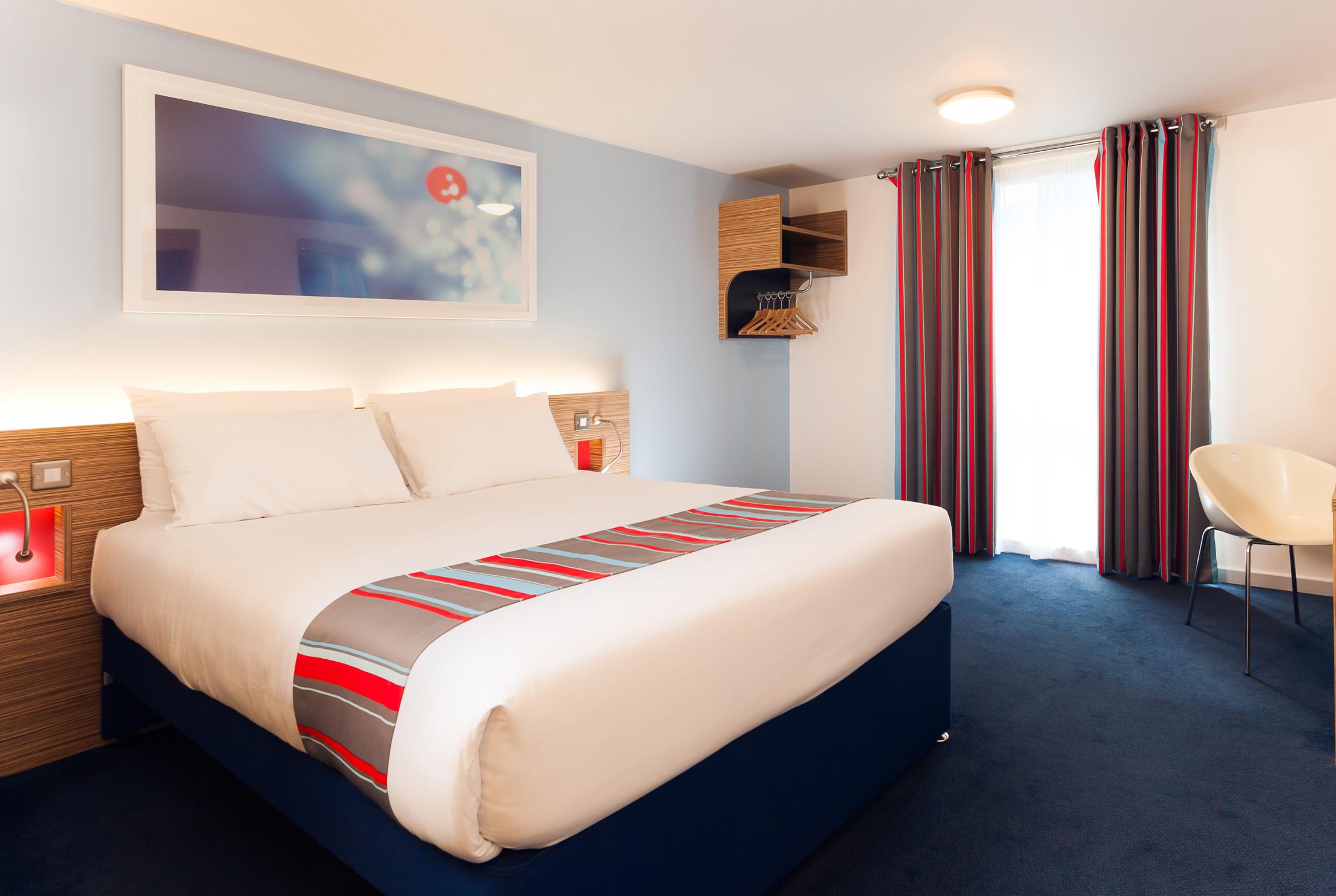 Ibis Budget London Heathrow T5 Slough Exterior foto
